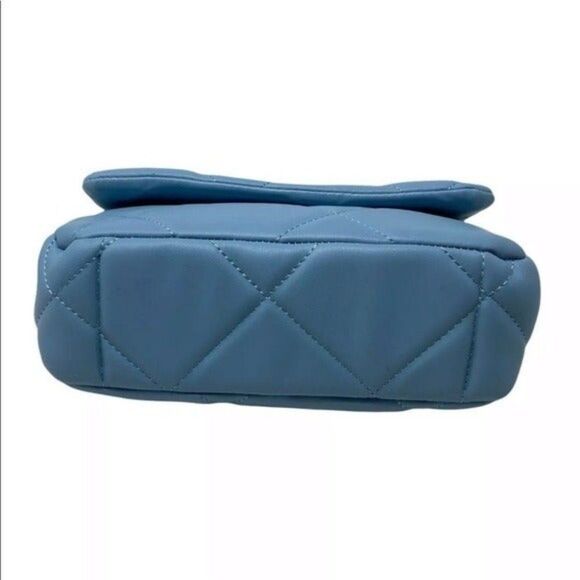 Badgley Mischka Handbag Quilted Vegan Leather Crossbody Gold Chain Easter Spring - Picture 10 of 12